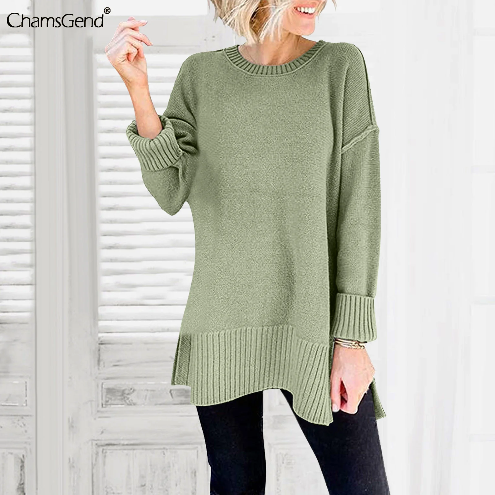 

Свитер женский трикотажный однотонный, со спущенными плечами и круглым вырезом