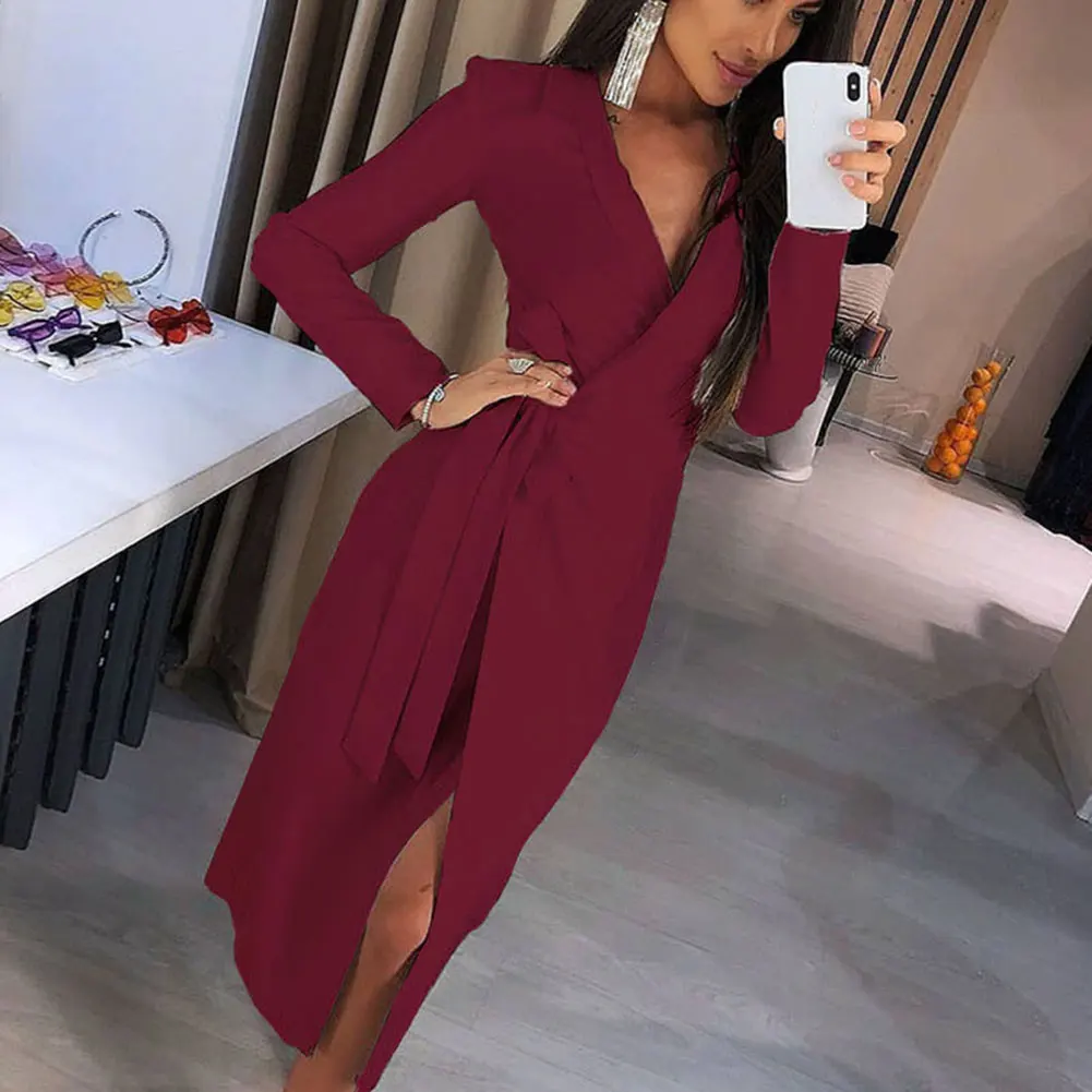 Женское платье с глубоким v образным вырезом и длинным рукавом однотонное