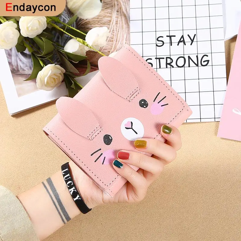 Прекрасный с изображением котенка для маленькой девочки в виде мультяшных