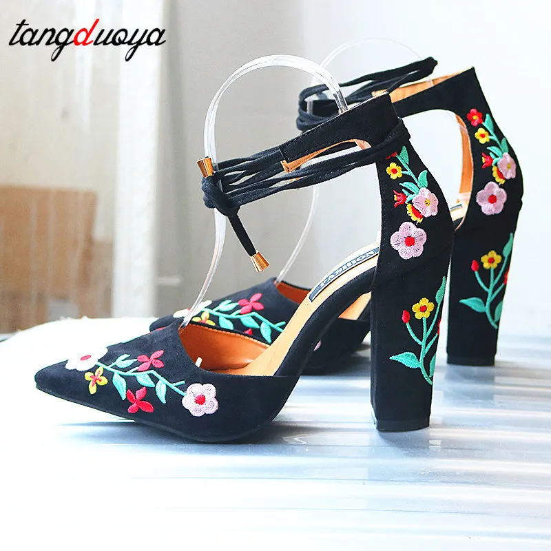 Женские туфли лодочки с вышивкой на высоком каблуке размера плюс Туфли ремешком