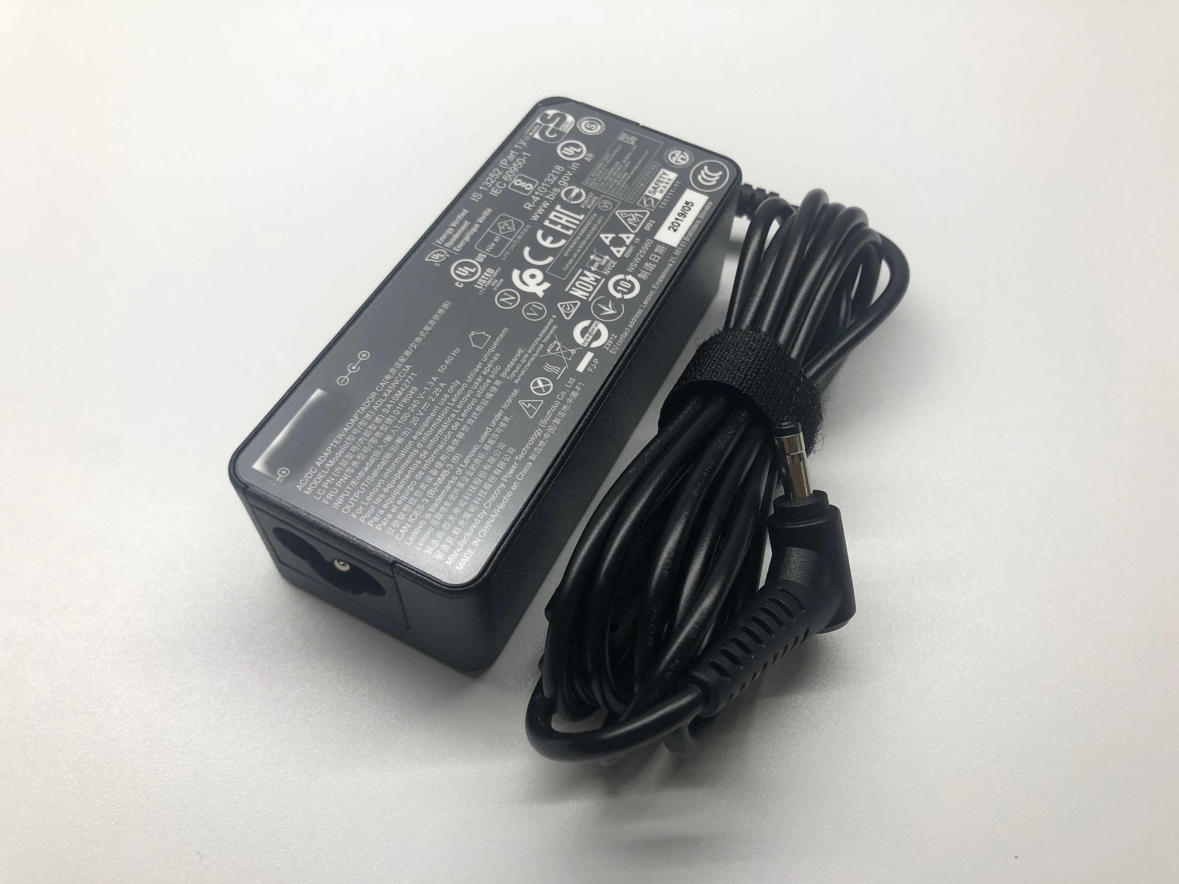 

Оригинальное зарядное устройство постоянного тока для ноутбука LENOVO ADLX45NCC3A SA10M42771 01FR049, 100%, 20 в, 4,0 А, 1,7 *, 45 Вт, новинка