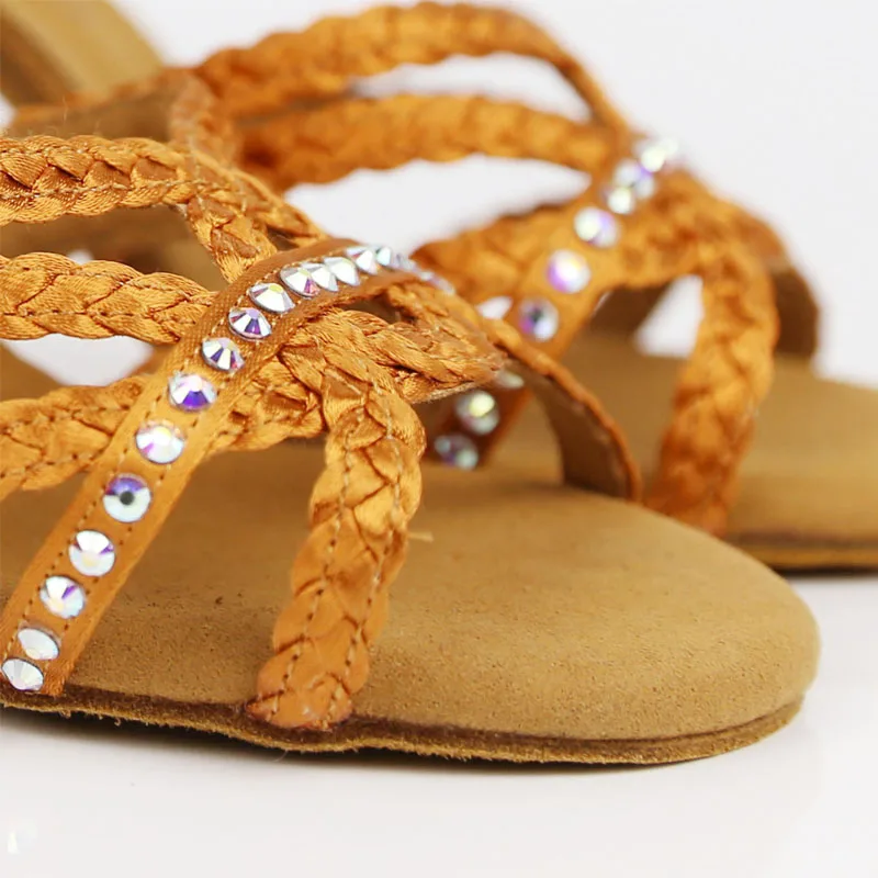 Новая модель BD 2382 женские туфли для латиноамериканских танцев на высоком тонком