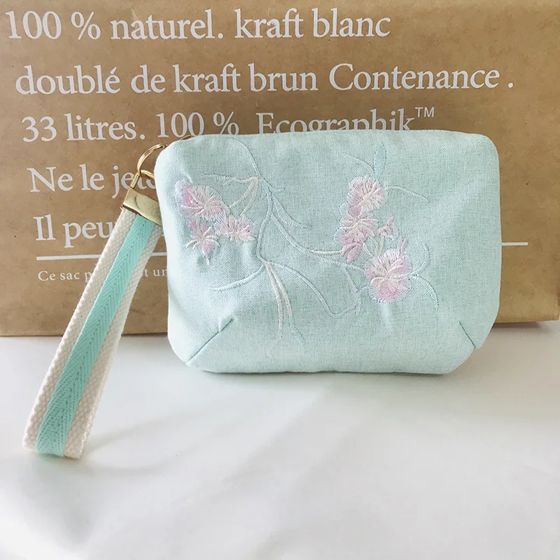 

Cotton Embroidery Floral Women's Cosmetic Handbag Makeup Organizer Bag Female Sanitary Napkin Bag Bolsa Feminina Bolso For Girls