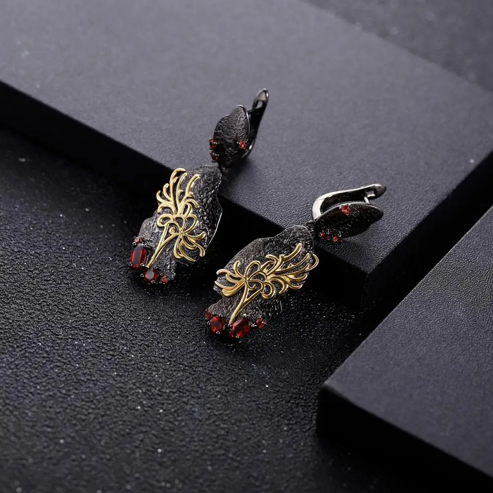 Серьги подвески женские из серебра 925 пробы с натуральным красным
