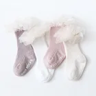 Носки для новорожденных детские гольфы с оборками для девочек хлопковые нескользящие длинные кружевные носки с оборками для малышей от 0 до 3 лет