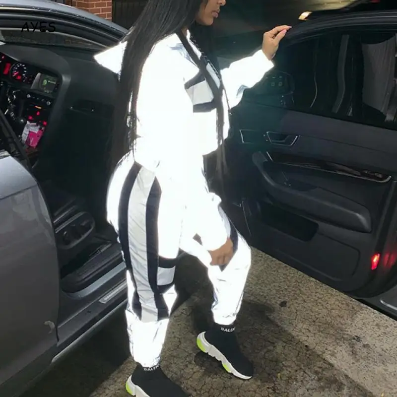 

Women Tracksuit High Street 2 Piece Set Reflective Zip Coat And Pants Fashion Female Outfits Loose Hooded Jacket Coat Trousers