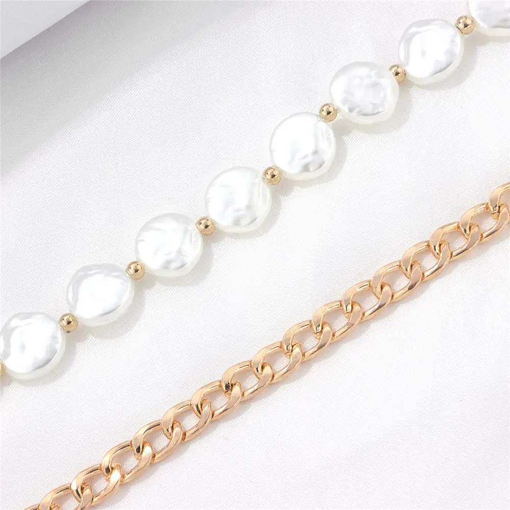 

Vintage Baroque Irregular Pearl Lock Chains Choker Necklace 2021 Geometric Angel Pendant Love Necklaces for Women Punk Jewelry