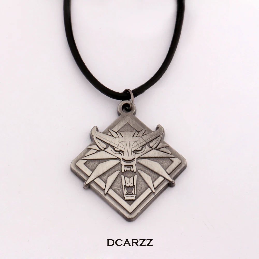 

Wizard 3 Wild Hunt Medallion Necklaces Wolf head Pendant Leather Cord Necklace Gift Men Geralt Cosplay Game Jewelry Wholesale