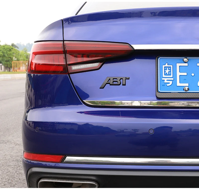 Значок с логотипом для Volkswagen Audi Skoda Seat QS7 TT RS3 SQ2 RS6 RS7 SQ7 RS4 RS5 SQ8 A8L S6 A4 Q5 A1 S5 S4 A5 ABT