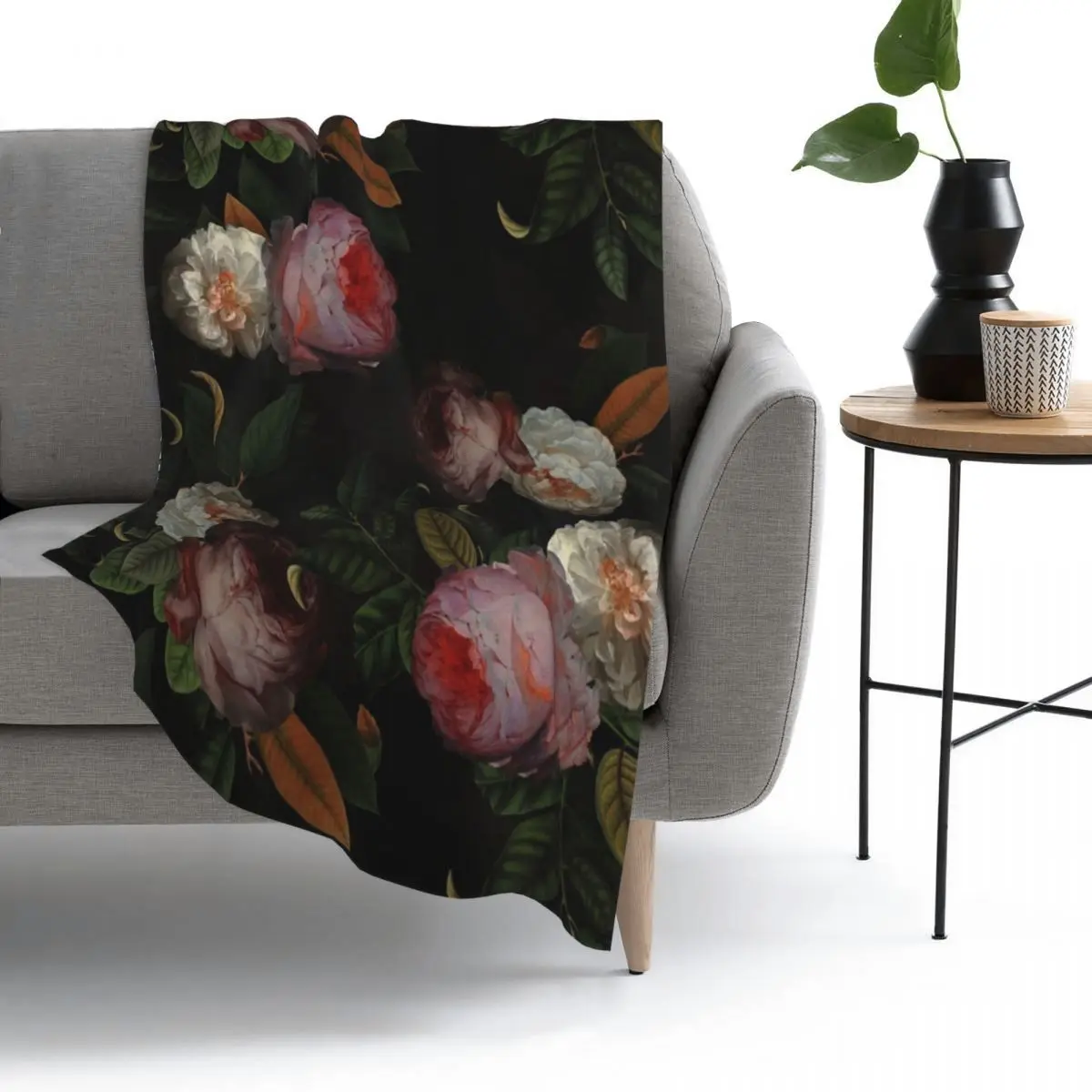 

Vintage Roses Flowers Botanical Garden Throw Blanket TV Blankets Sofa blanket Plush Flannel Warm bedding Home travel Adult child