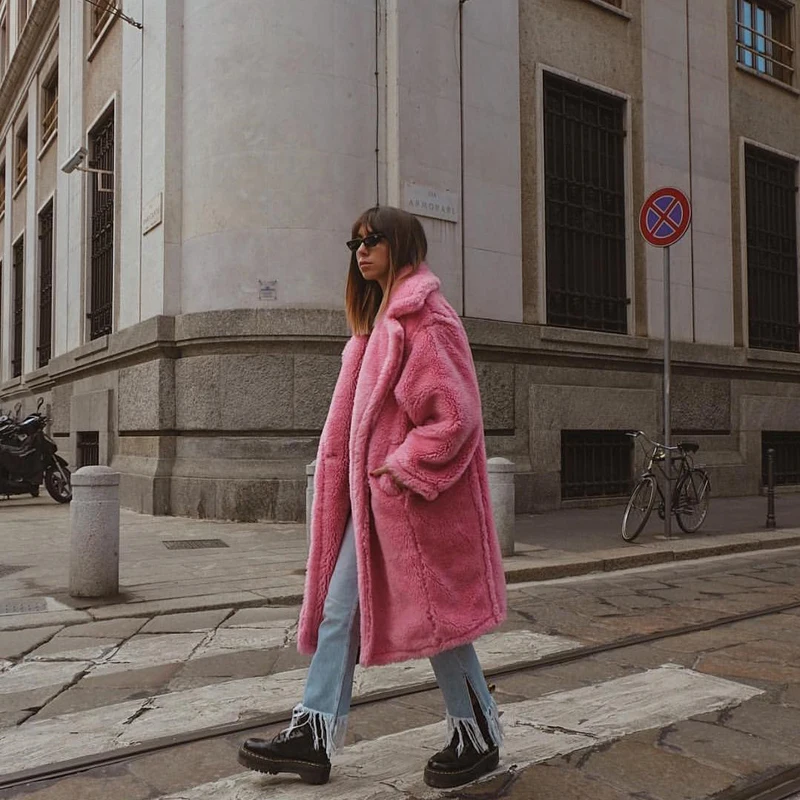 Женское длинное пальто из искусственной овечьей шерсти розовое большого размера