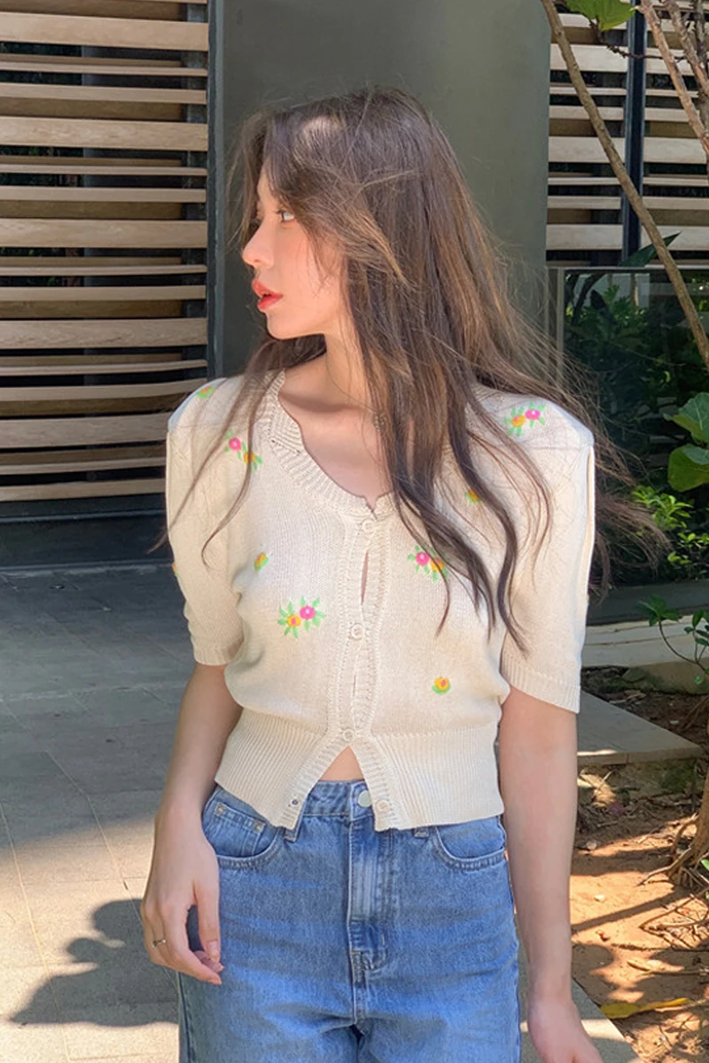 

2021 Summer v collar knitwear women's short-sleeved cardigan top