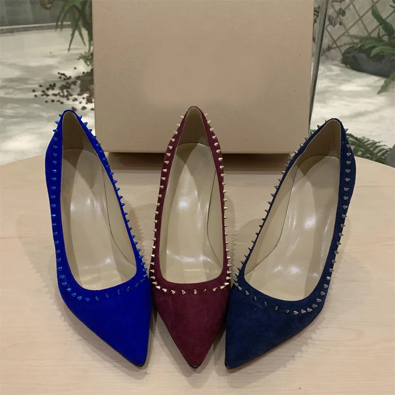 

Yuerui 2020 новые индивидуальные модные женские туфли на высоком каблуке с заклепками и острым носком удобные женские туфли