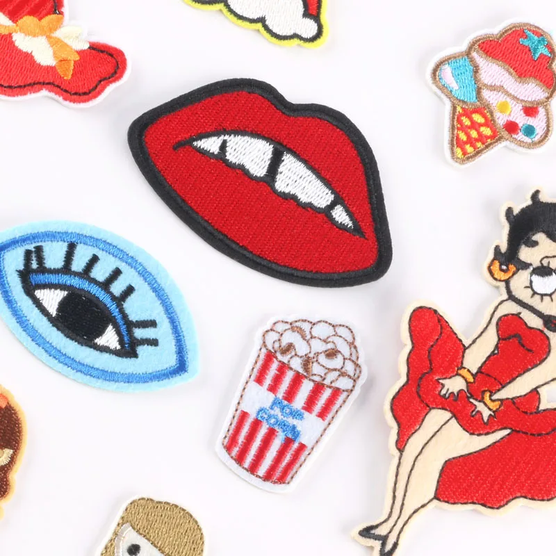 Нашивки для одежды с утюгом маленькие красные нашивки вышивкой в форме