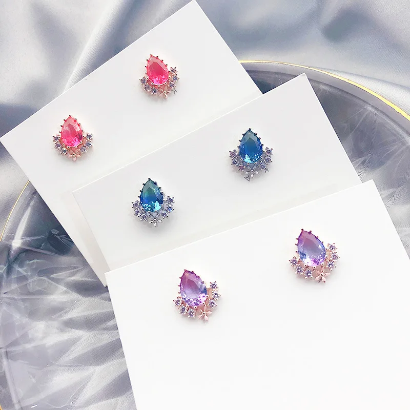 Женские серьги с цветными капельками классические подвески кристаллами модные