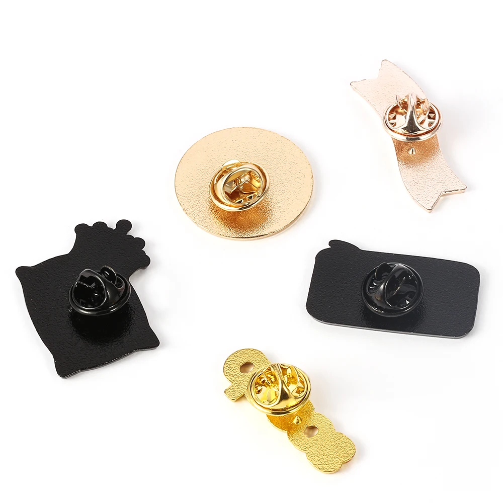 Друзей не лежат эмали штырь Подушка королева броши шпильки Значки для детей