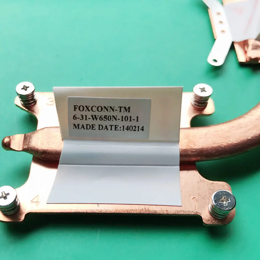 Новый радиатор для процессора ноутбука FOXCONN-TM 6-31-w650n-101-1 Дата изготовления: 140106
