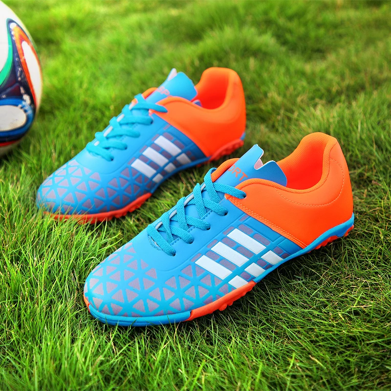 Горячие кроссовки мужские сникерсы спортивный футбольный ботинки дерн шипы