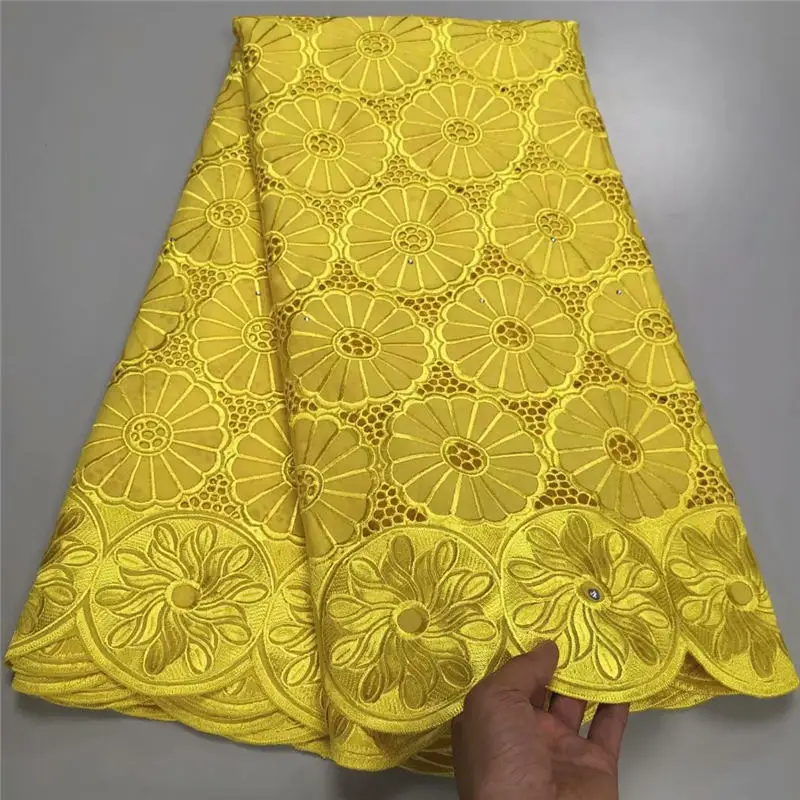 

Африканская сухая хлопчатобумажная кружевная ткань 2021, высококачественное кружево, швейцарская вуаль, кружево в Швейцарии для нигерийског...