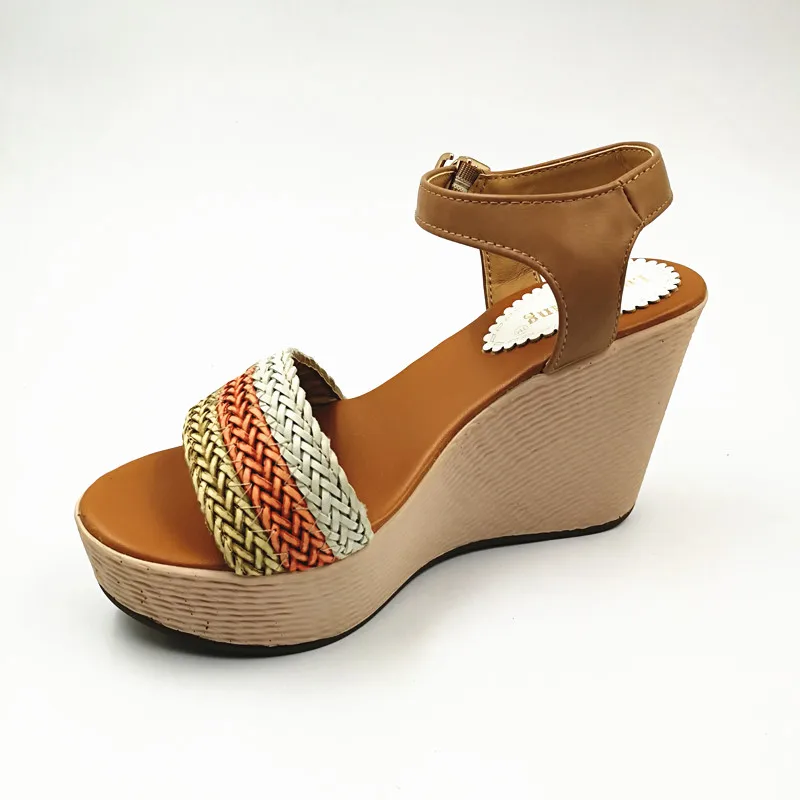 Женская летняя обувь босоножки на танкетке высоком каблуке туфли платформе и с