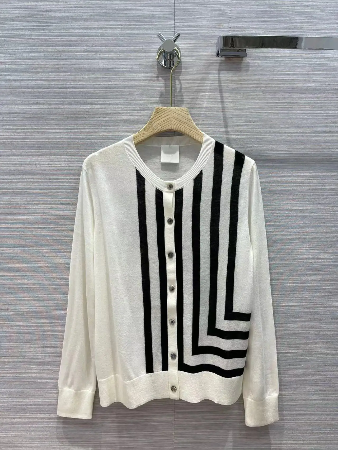 

Fyion Runway Fashion Women Sweater 2021 High Quality Autumn Long Sleeve Stripe Print Knitted Single Breasted Cardigan Sweater