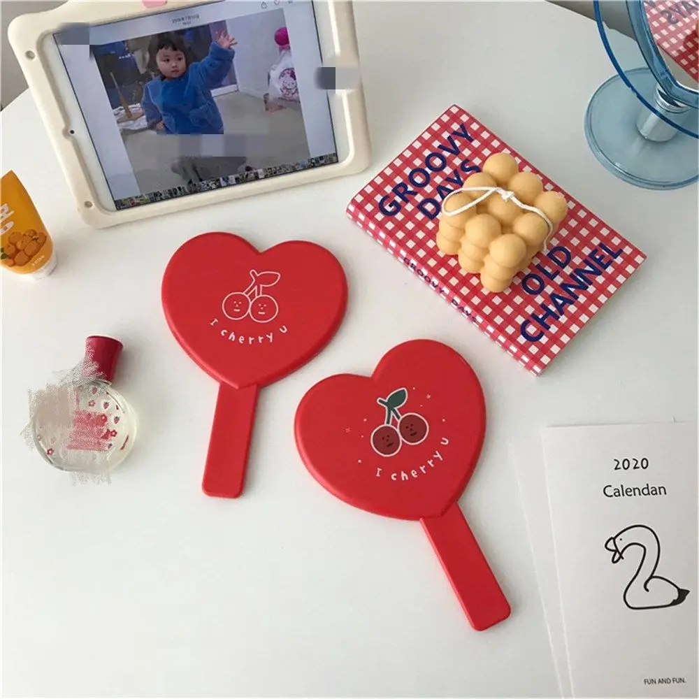 

Cute with Handle SPA Salon Vanity Mirror Makeup Tool Heart-shaped Makeup Mirror Handheld