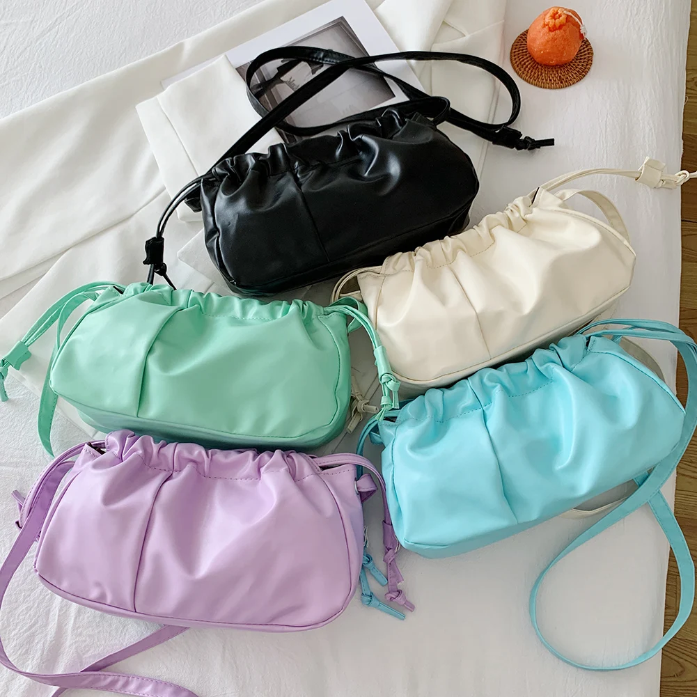 

Luxurious Chains Messenger Bag Retro Women PU Leather Bags Solid Color Shoulder Bag Casual Drawstring Pleated Crossbody Bags