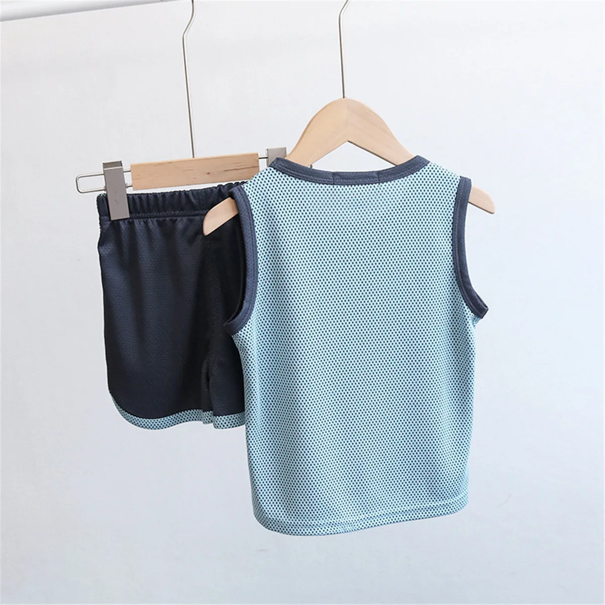 

Children's Sports Vest 2pcs Suit Quick-drying Summer Boys and Girls Sleeveless Mesh Breathable Baby Shorts Vest Kids Sport wear