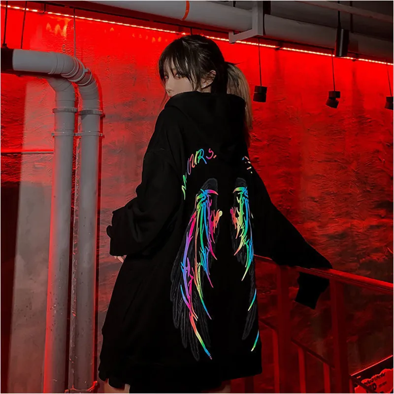 

Black Wings Reflective Hoodie Streetwear Autumn Oversized Punk Sweatshirts Men Streetwear Japan Harajuku Hooded Hoodie Funny