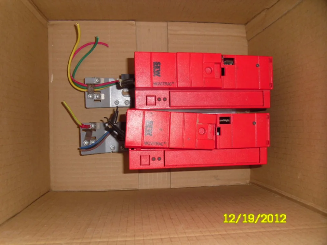 Используется частотный инвертор Sew Eurodrive Movitrac MC07B0015-5A3-4-00 | Инструменты