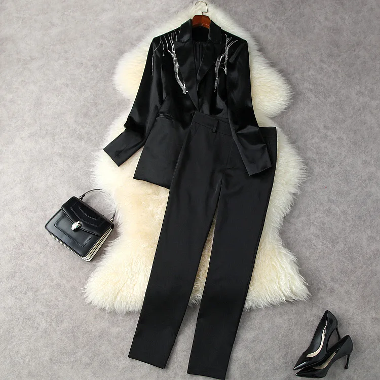 

European and American women's clothing winter 2022 new Long sleeve chain tassel coat Black pants Fashion suits