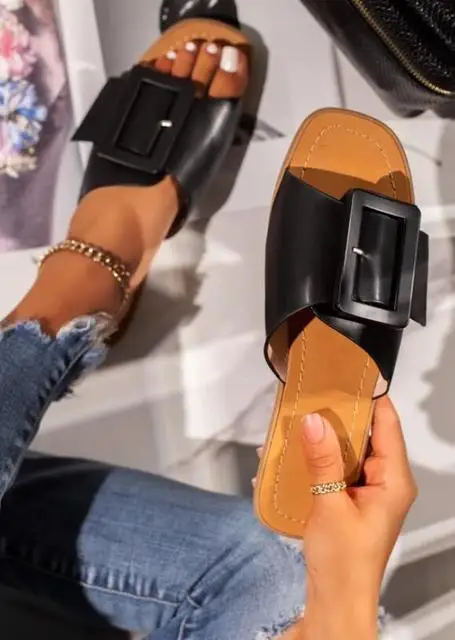 

2021 New Square Toe Slides Summer Women Shoe Beach Flat Black White Flip Flops Fashion Buckle Outdoor Ladies Leisure Slippers