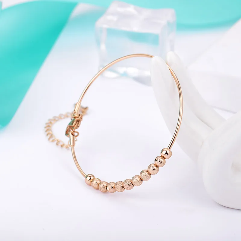 Женский металлический браслет MAIKALE регулируемый золотистого цвета с бусинами