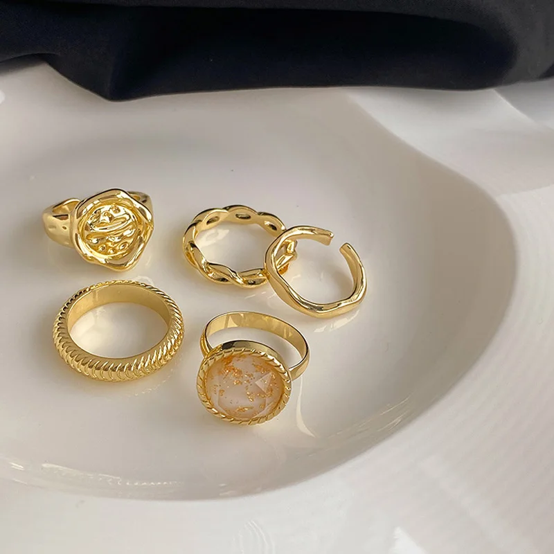 

5pcs Fashion Punk Joint Ring Set Geometric Hollow Minimalist Jewelry Metal Circular Golden Ring For Women Street Dance Accessory