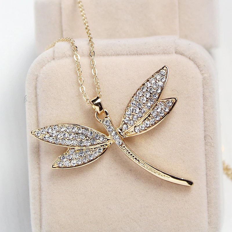 Exquisite   Dragonfly Pendant Necklace Charming Women's Wedding Crystal Jewelry Fashion Lady Party Accessories