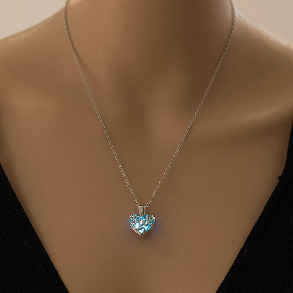 LOVE Blue 3 цвета, светящаяся в темноте подвеска в виде сердца, ожерелье для женщин, полое светящееся каменное ожерелье, рождественская подвеска, ювелирные изделия - Окраска металла: LOVE Blue