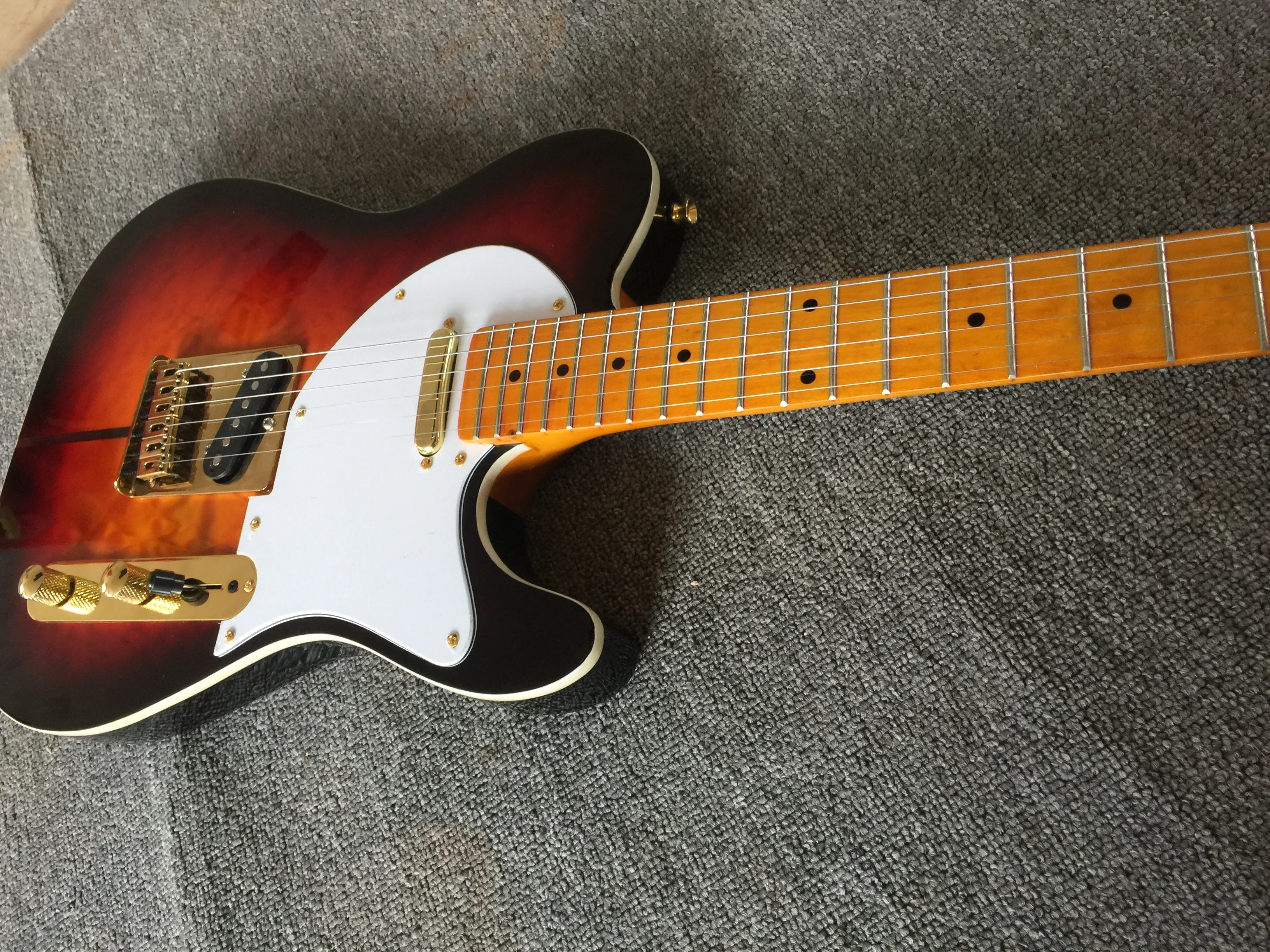 Электрогитара/дерево кулевого шпона закат цвета высококачественные