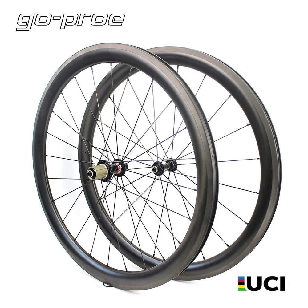 

Комплект колесных дисков UCI бескамерная покрышка, 700с, с прямой тягой, 1423