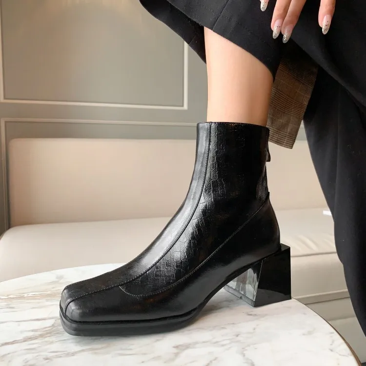 Женские кожаные ботильоны с квадратным носком зимние черные офисные модельные