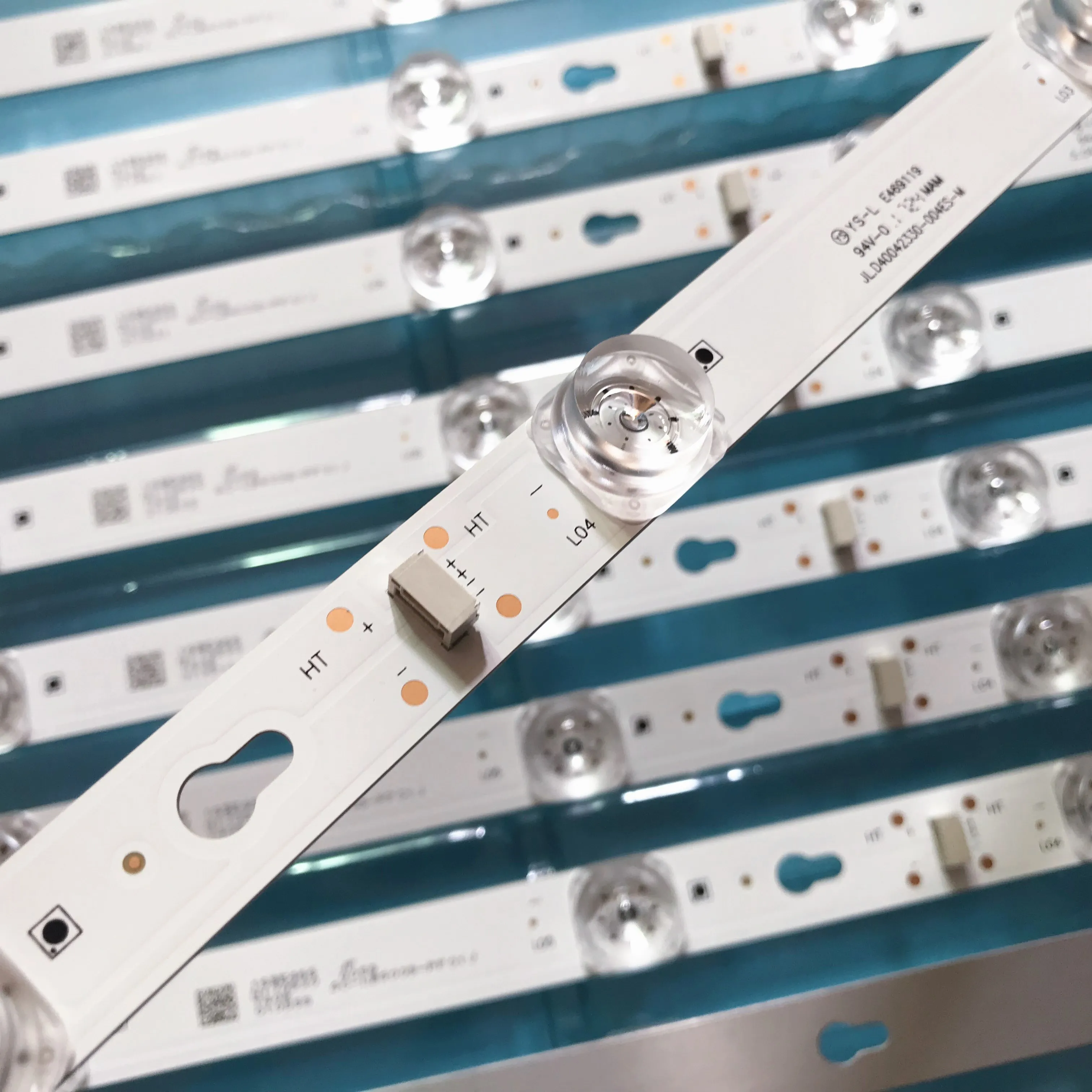 Новый комплект 6 шт. 8 светодиодов 69 см светодиодная лента для подсветки L40F3301B Φ 4C