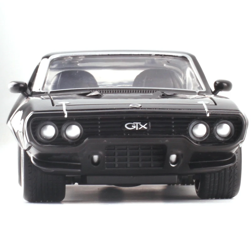 Модель гоночного автомобиля DOM'S PLYMOUTH GTX из металлического сплава 22 см масштаб 1:24