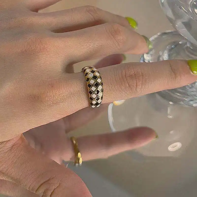 

Women's Ring Drop Oil Black and White Plaid Ring Opening Adjustable Finger Ring Simple Personality Trend Jewelry Rings for Women