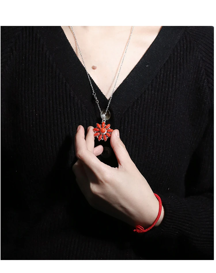 

Nepal Handmade S925 Sterling Silver Ornament Inlaid Red Treasure Pendant Female Personality Retro Ethnic Style Necklace Sweater