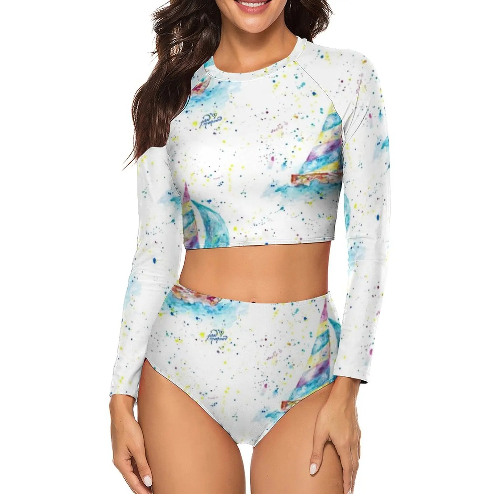 

Женский летний купальник с высокой горловиной и принтом