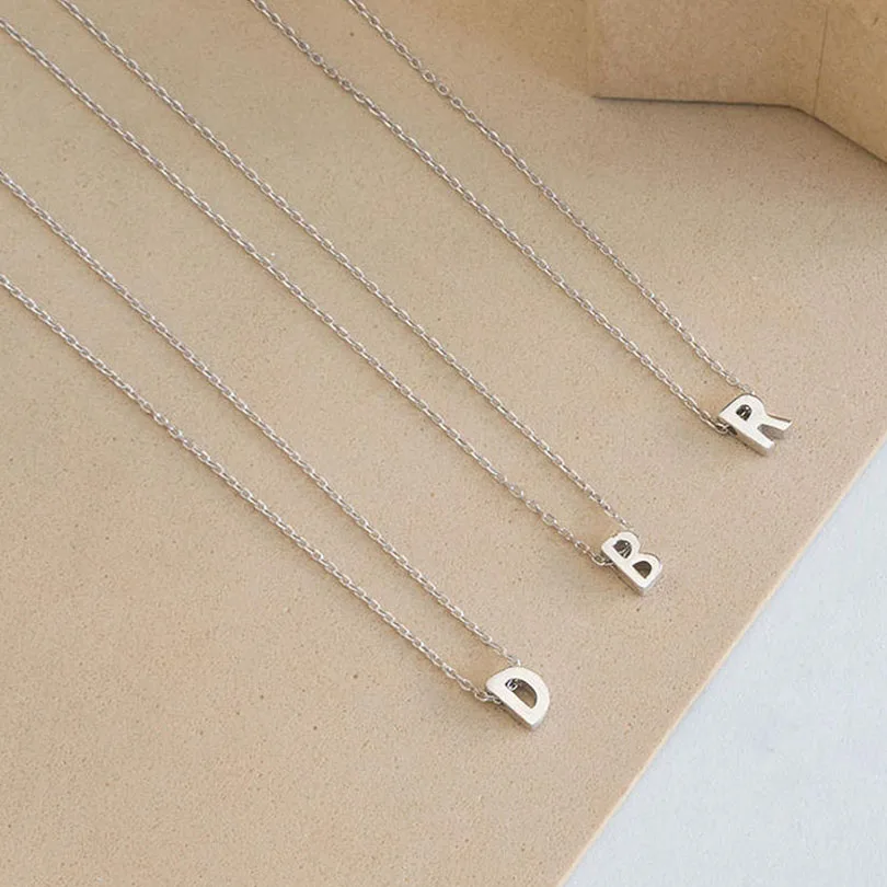 Модные крошечный лакомство A-Z ожерелье цвета: золотистый серебристый Цвет письмо