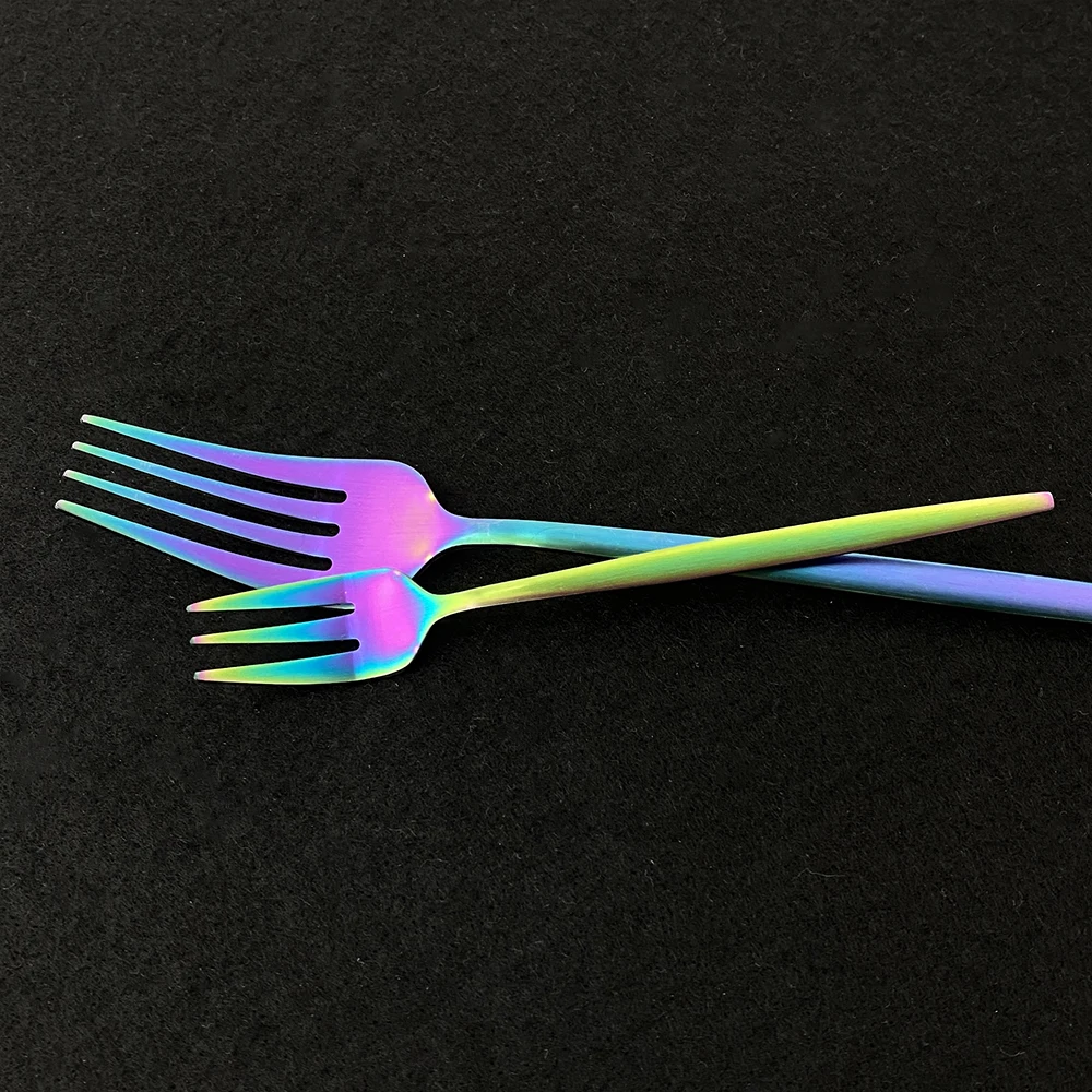 

20PCS Luxury Flatware Set Gold Red Matte Handle Stainless Steel Dinner Knife Cakefork Teaspoon Food Silverware Dinnerware Set