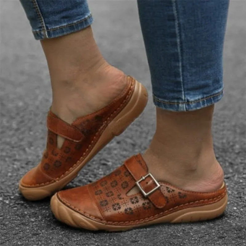 

2021 New Women Summer Slippers Buckle Cutout Round Head Fashion Large Size Women Shoes Casual Outdoor Ladies Fashion Slippers