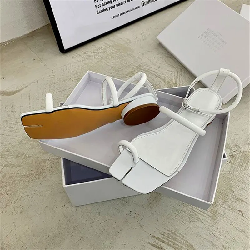 Босоножки из спилка на Плоском Каблуке Модные Дизайнерские летние босоножки