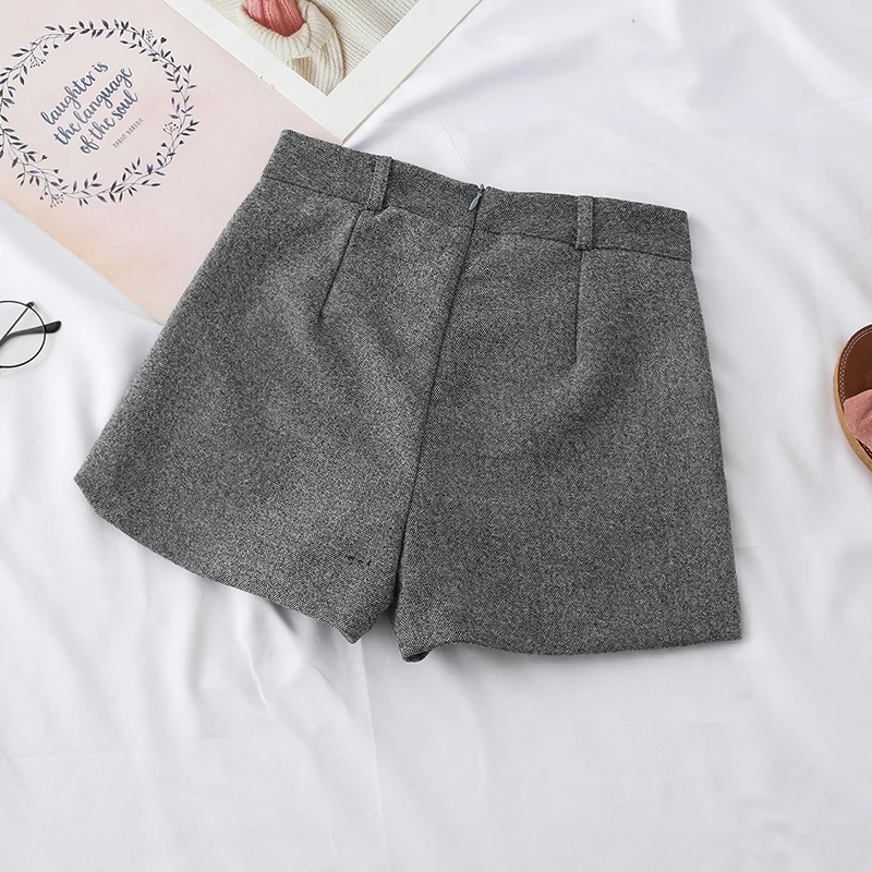 Женские шерстяные шорты Heliar повседневные широкие с высокой талией и карманами