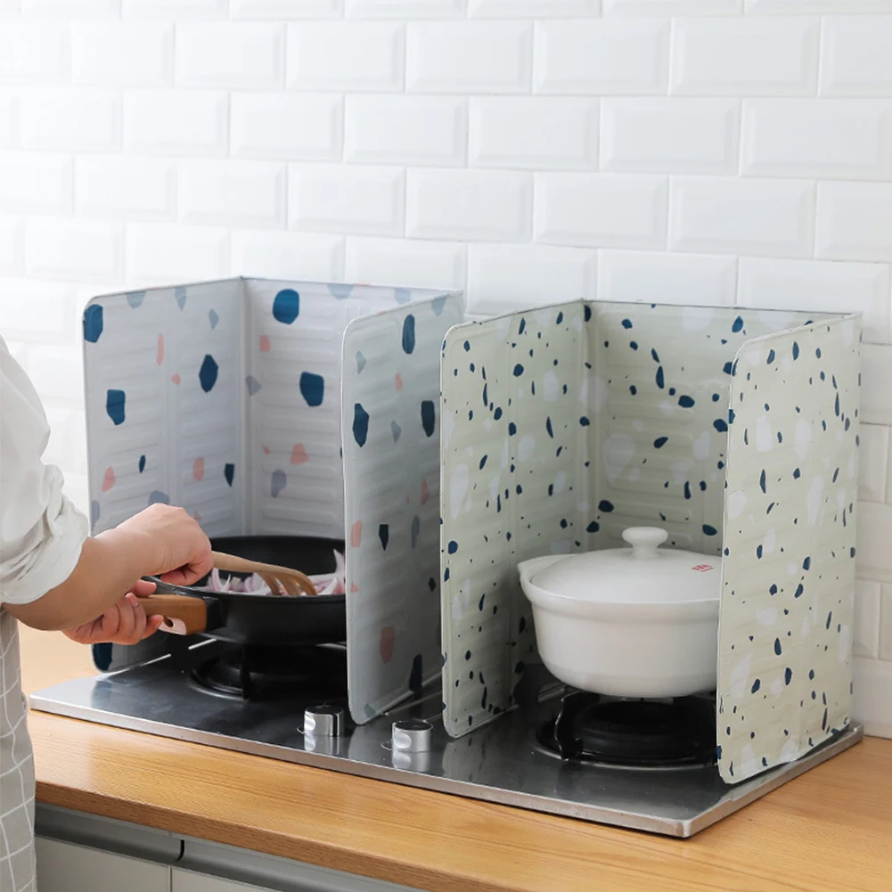 

Kitchen Foldable Gas Stove Oil Baffle Household Heat-Resistant Oil Splatter Guard Kitchen Utensils Oil Heat Insulation Board